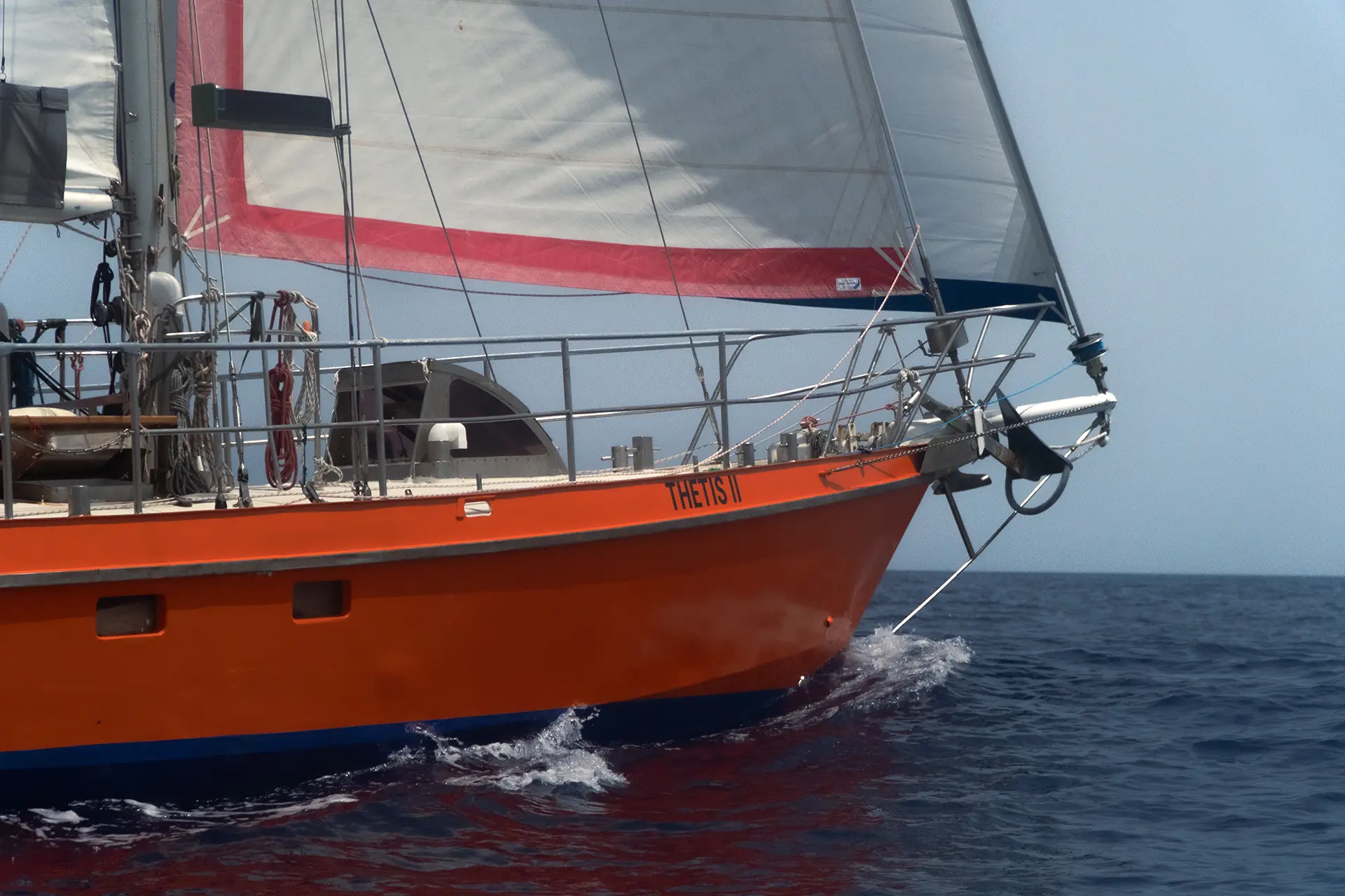 Nahaufnahme Bug der Thetis II
